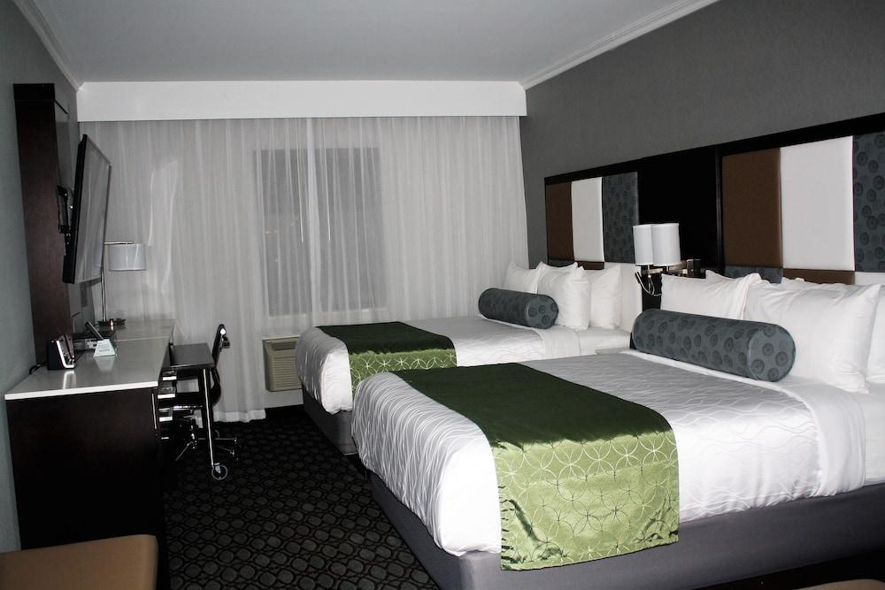 Hotel Western Premier Nyc Gateway 3*