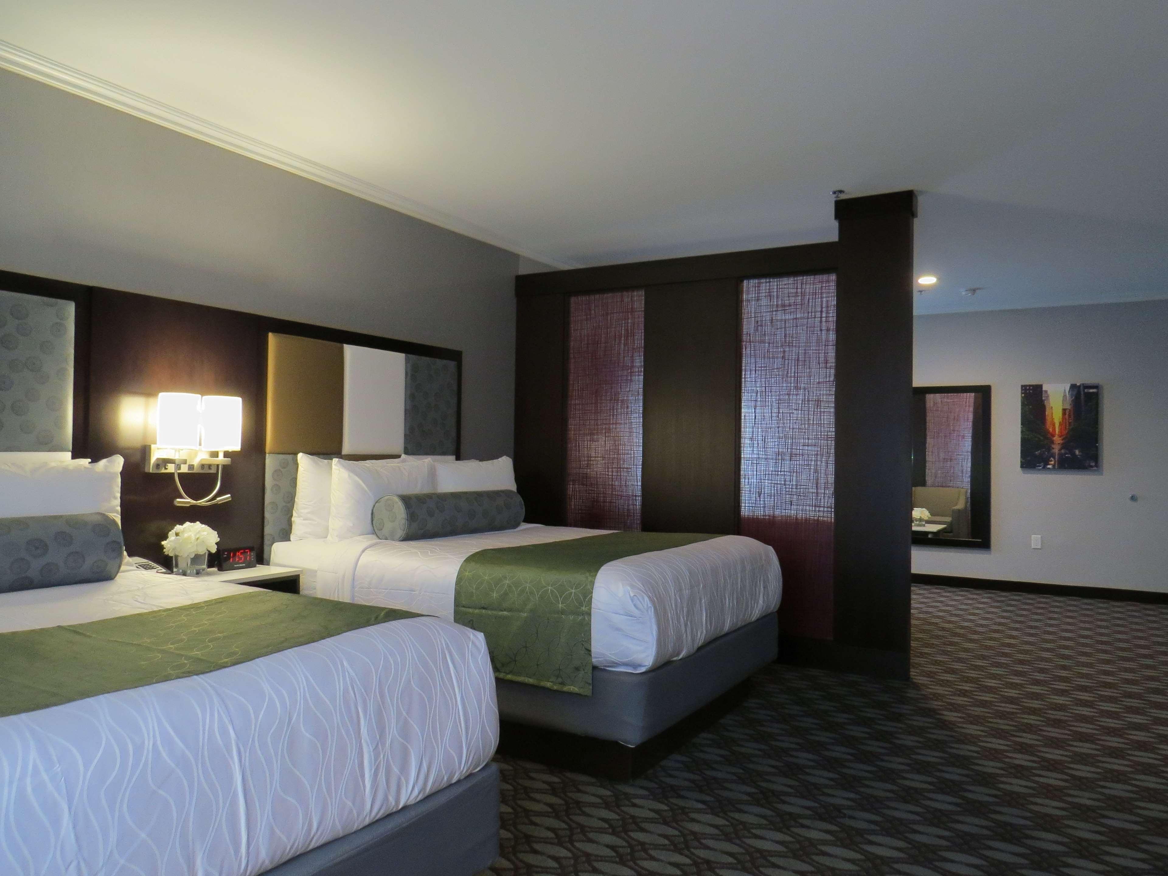 Western Premier Nyc Gateway Hotel