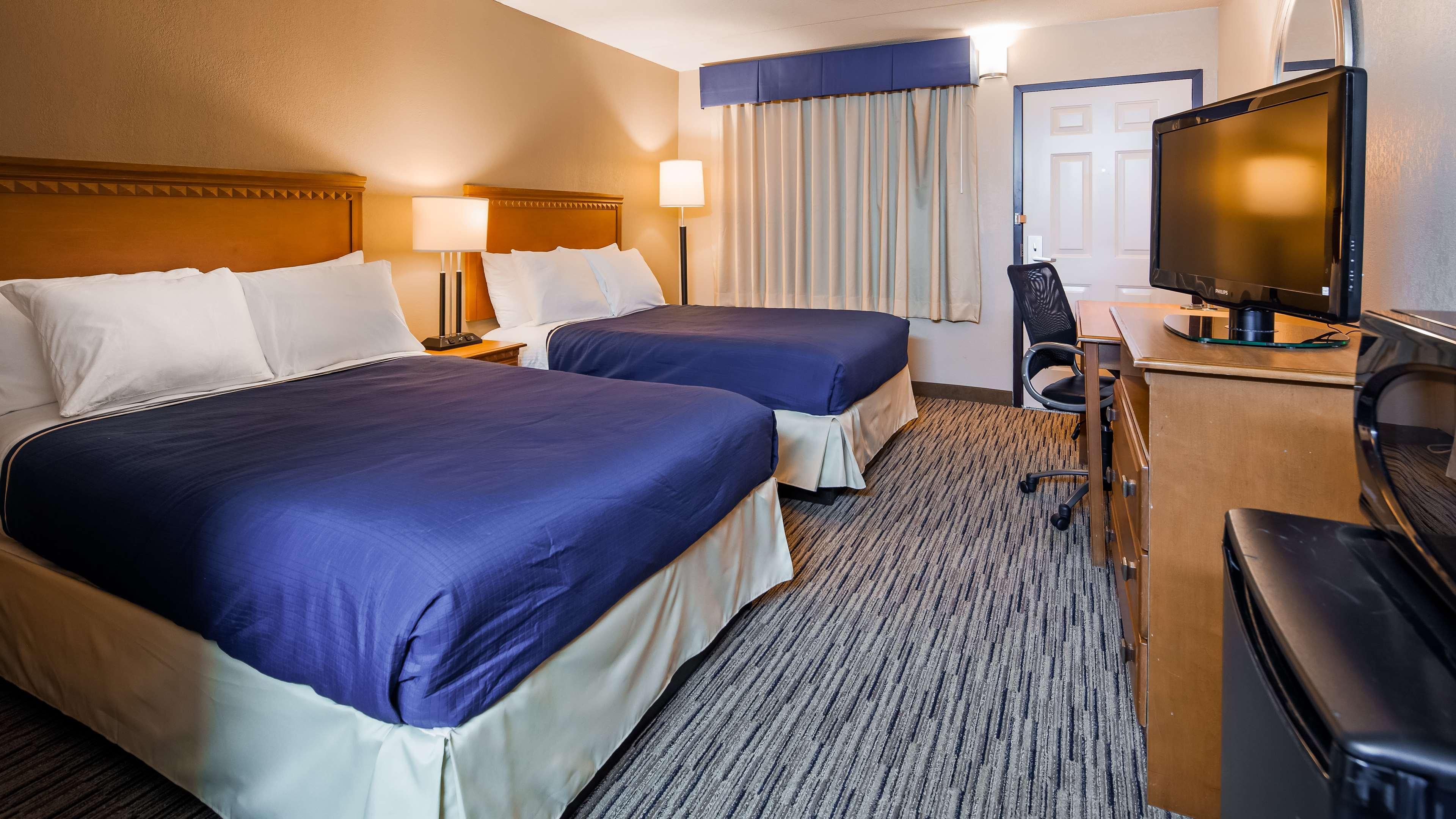 Hotel Western Premier Nyc Gateway 3*