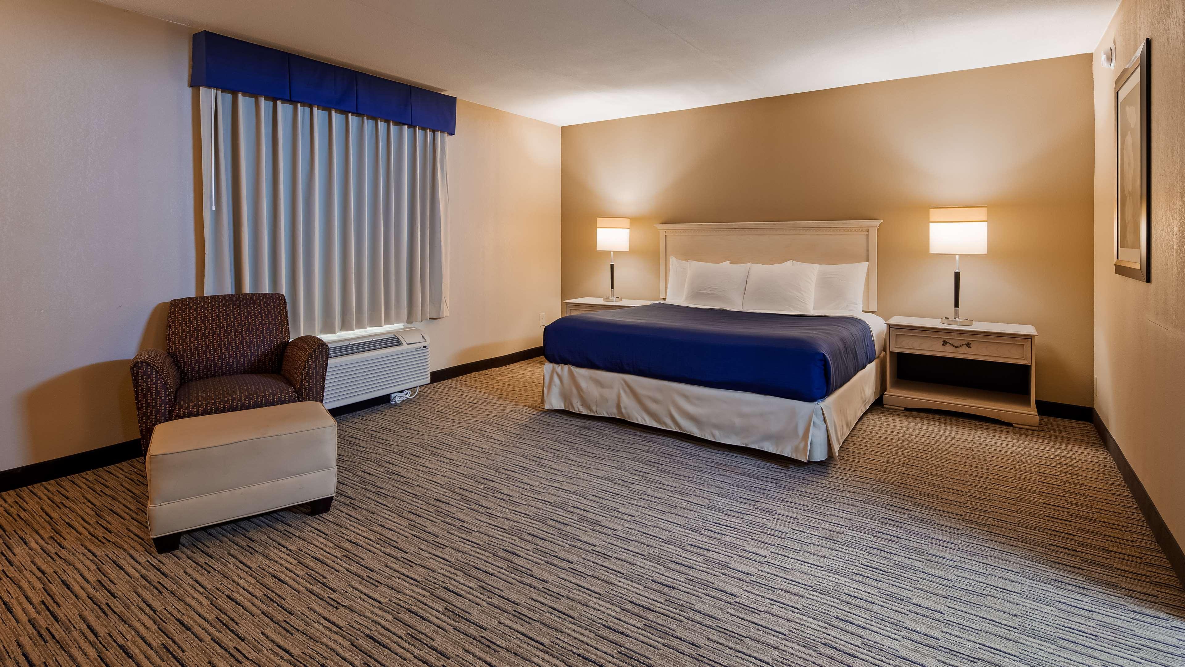 Hotel Western Premier Nyc Gateway 3*